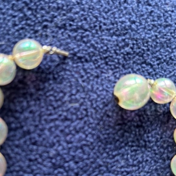 VTG AB Finish Clear Lucite Beaded Necklace - Picture 5 of 14